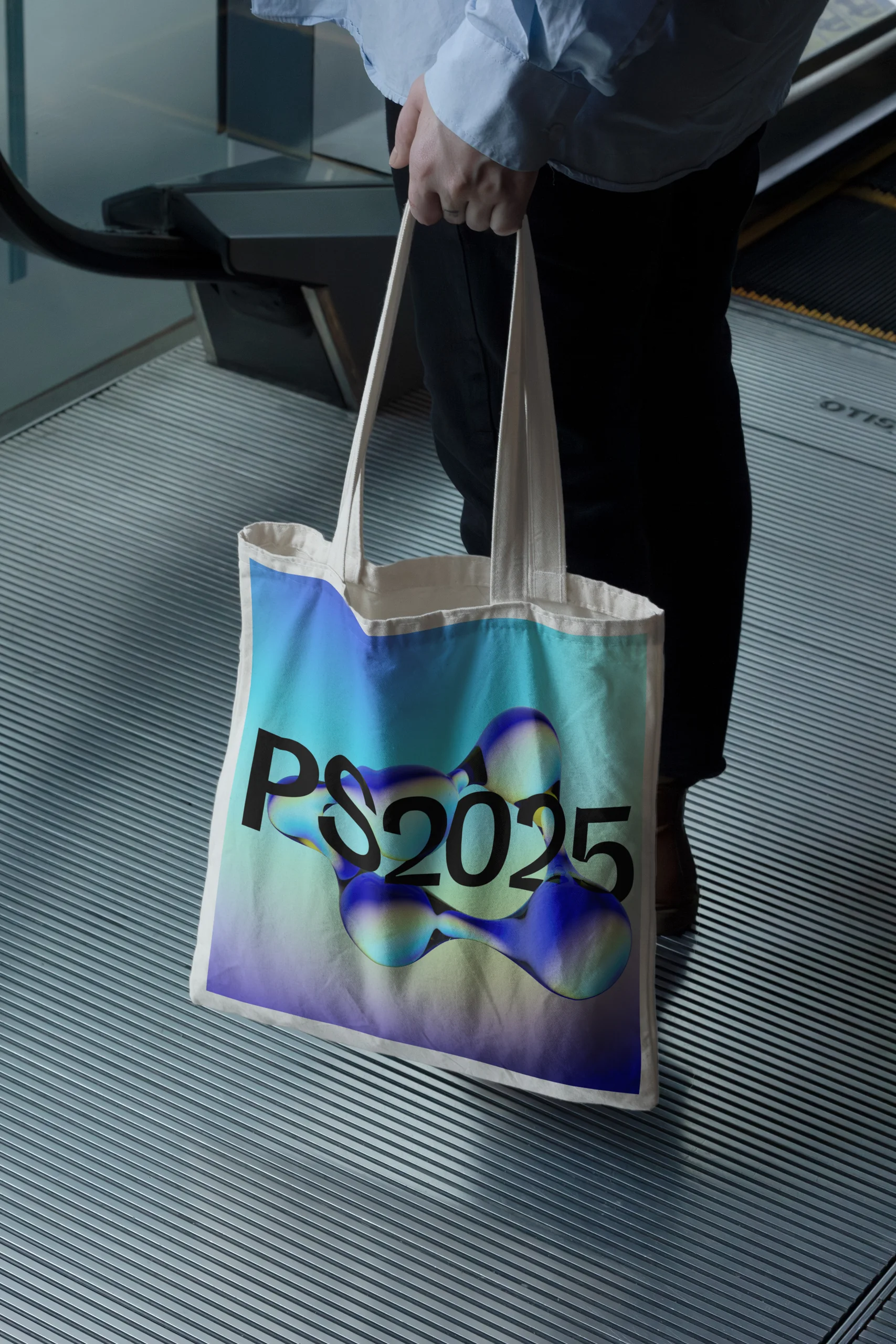 The tote.